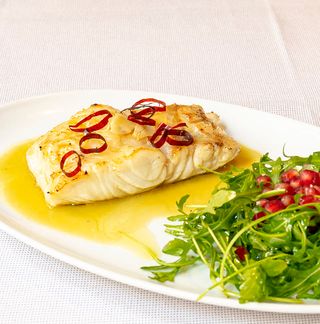 Lomo De Merluza De Pincho A La Parrilla Con Su Bilbaína