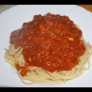 Pasta Amb Salsa Tomàquet y Tonyina