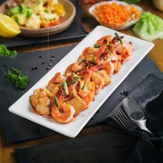 Азиялық тұздықтағы тофу қосылған асшаян/Креветки с тофу в азиатском соусе