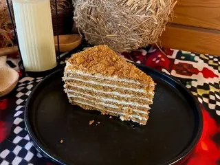 Торт медівник (140g)