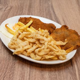 Plato 8: Combinado Con Huevo Y 2 Escalopes