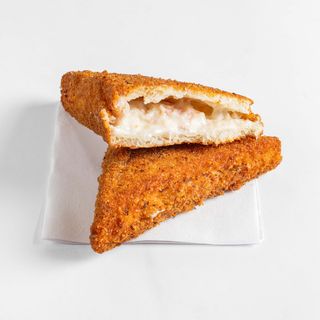 Mozzarella in carrozza con prosciutto