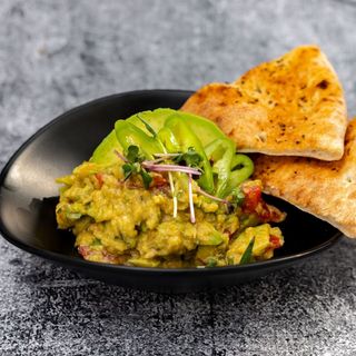 Guacamole cu focaccia