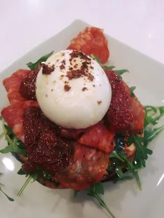 Spianata e burrata