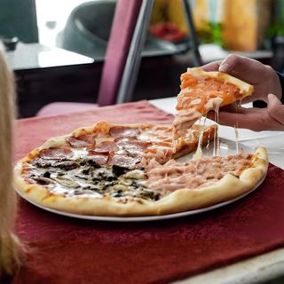 Pizza Quattro Stagioni