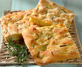 Focaccia al piatto