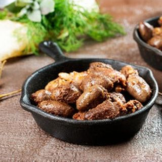 Пилешки сърчица с лук (300г)