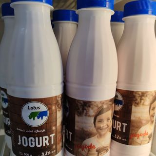 Voćni jogurt tekući 0,5 l - jagoda