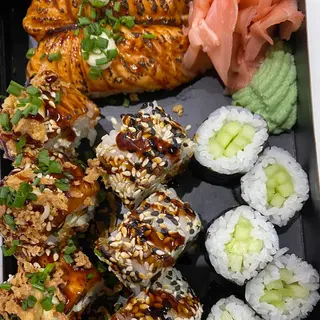 Flamed salmon box