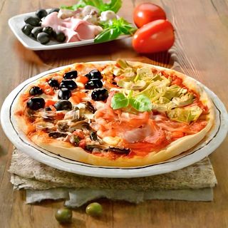 Quattro stagione pizza