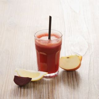 Rojo (Remolacha, limón, jengibre y manzana)