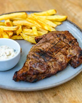 Ribeye steak & Cartofi Prajiti