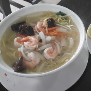 Sopa Tallarines ó Fideos con gambas