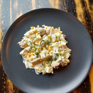 Салат Курочка ряба (150г)