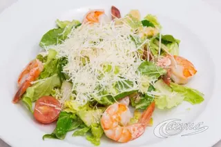 Salata cu somon si avocado