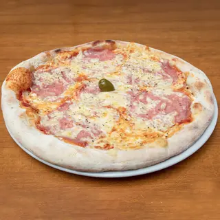 Pizza Vesuvio