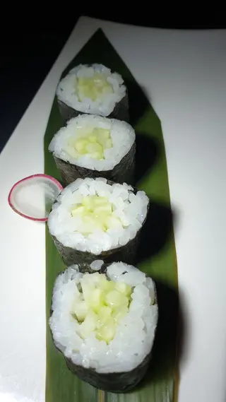 79. Oshinko maki - 8 pezzi