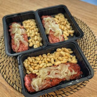 Butifarra con huevo frito y patatas