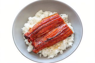 58. Arroz Blanco Con Anguila Asada