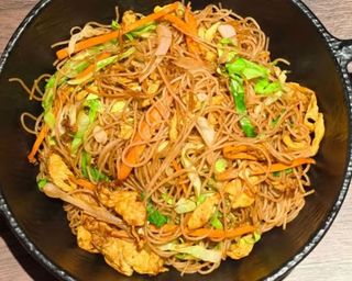 W913V Massa Fina Salteada C Vegetais