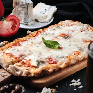 Pizza Quattro Formaggi