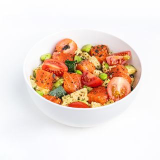 Поке боул з лососем