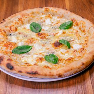 Pizza Quattro formaggi