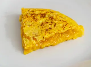 Tortilla Con Cebolla Caramelizada