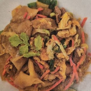 Pad see ew con pollo