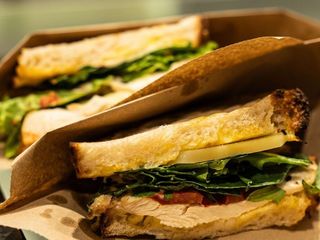 Сендвіч курячий 1/2