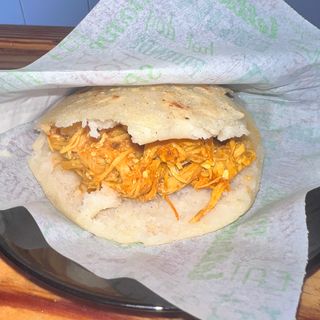 Arepa De Pollo