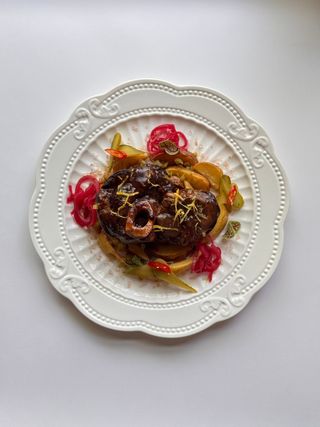 Томленное оссобуко из говядины под глазурью