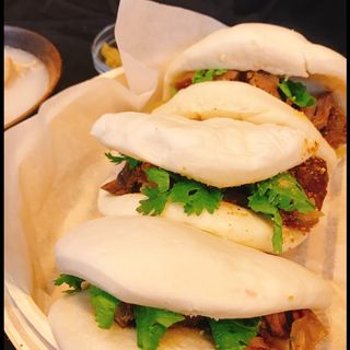gua bao salmone tempura insalata salsa 