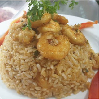 Gambas Fritas com Arroz d'Alho