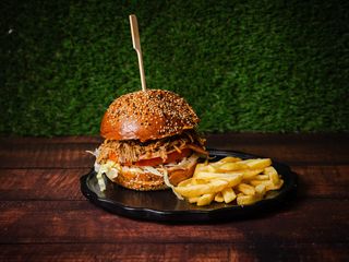 Hamburguesa de mechada