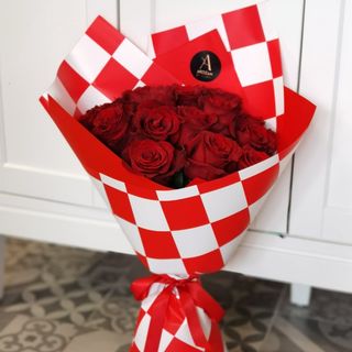 Buchet 15 trandafiri Ferrari Red