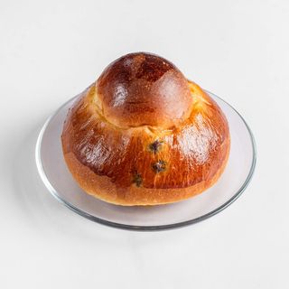 Brioches siciliana con gocce di cioccolato ripiena