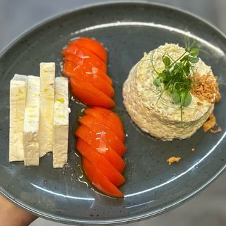 Salata de vinete cu Rosii si Branza 