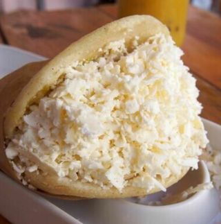 Arepa de Queso Latino