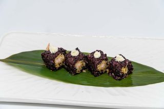 327. Uramaki ebiten black