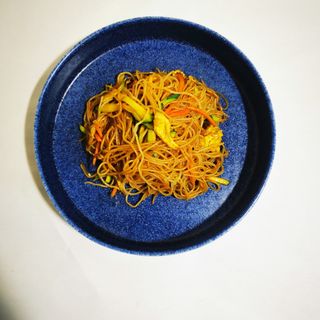 41.Spaghetti di riso con verdure miste