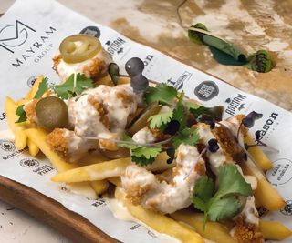 Куриные твистеры с картофелем фри