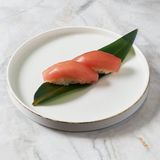 Nigiri tuńczyk