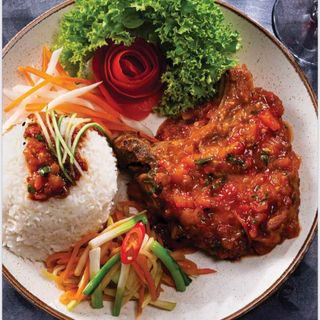  CƠM SƯỜN SỐT CHUA NGỌT