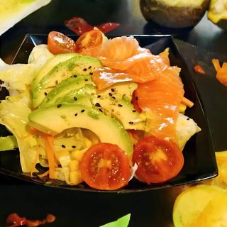 6. Ensalada De Salmón