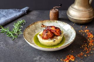 Ciocănele de pui în sos dulce acrișor