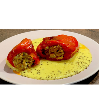 Пълнени чушки с кайма и ориз 