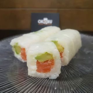 Papel De Arroz Con Salmón Con Aguacate Y Queso Crema (9 Uds.)