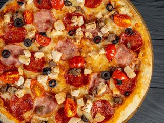 Піца 4 м'яса