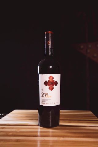 Cruz de Alba Ribera De Duero Crianza (75 Cl.)